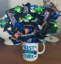 Load image into Gallery viewer, Best Daddy ever mug chocolate bouquet - Image #1
